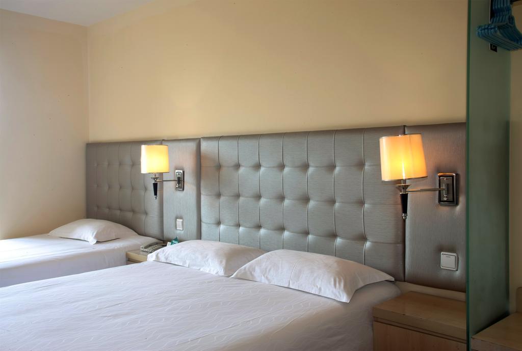 Qingdao Renjia Bussiness Hotel Dış mekan fotoğraf