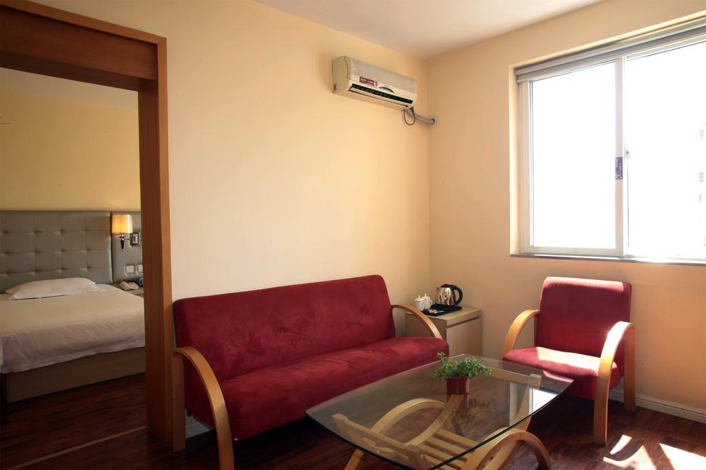 Qingdao Renjia Bussiness Hotel Dış mekan fotoğraf